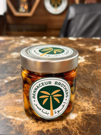 مكسرات بالعسل